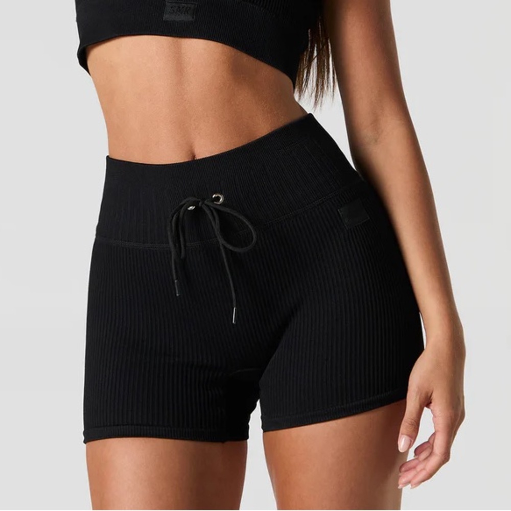 NWT — Active Seamless Ribbed Drawstring Short in “Black” — Sommer Ray